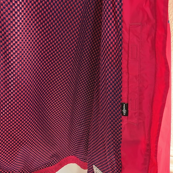 Excellent condition Columbia raincoat - Picture 4 of 5